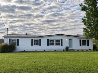 2161 Cottageville Rd, Cottageville, WV 25239