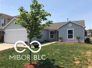 8331 S Evening Dr, Pendleton, IN 46064