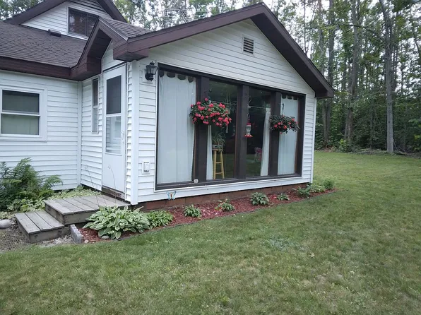 6015 Whitmarsh Rd, Vanderbilt, MI 49795