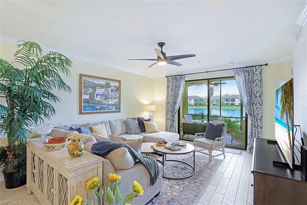 2 bed, 2.0 bath, 1661 sqft, $8,700 — Photo 3