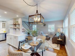 1627 Ripon Pl, Alexandria, VA 22302