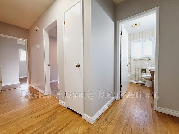 3rd image of 7612 130th Ave NW