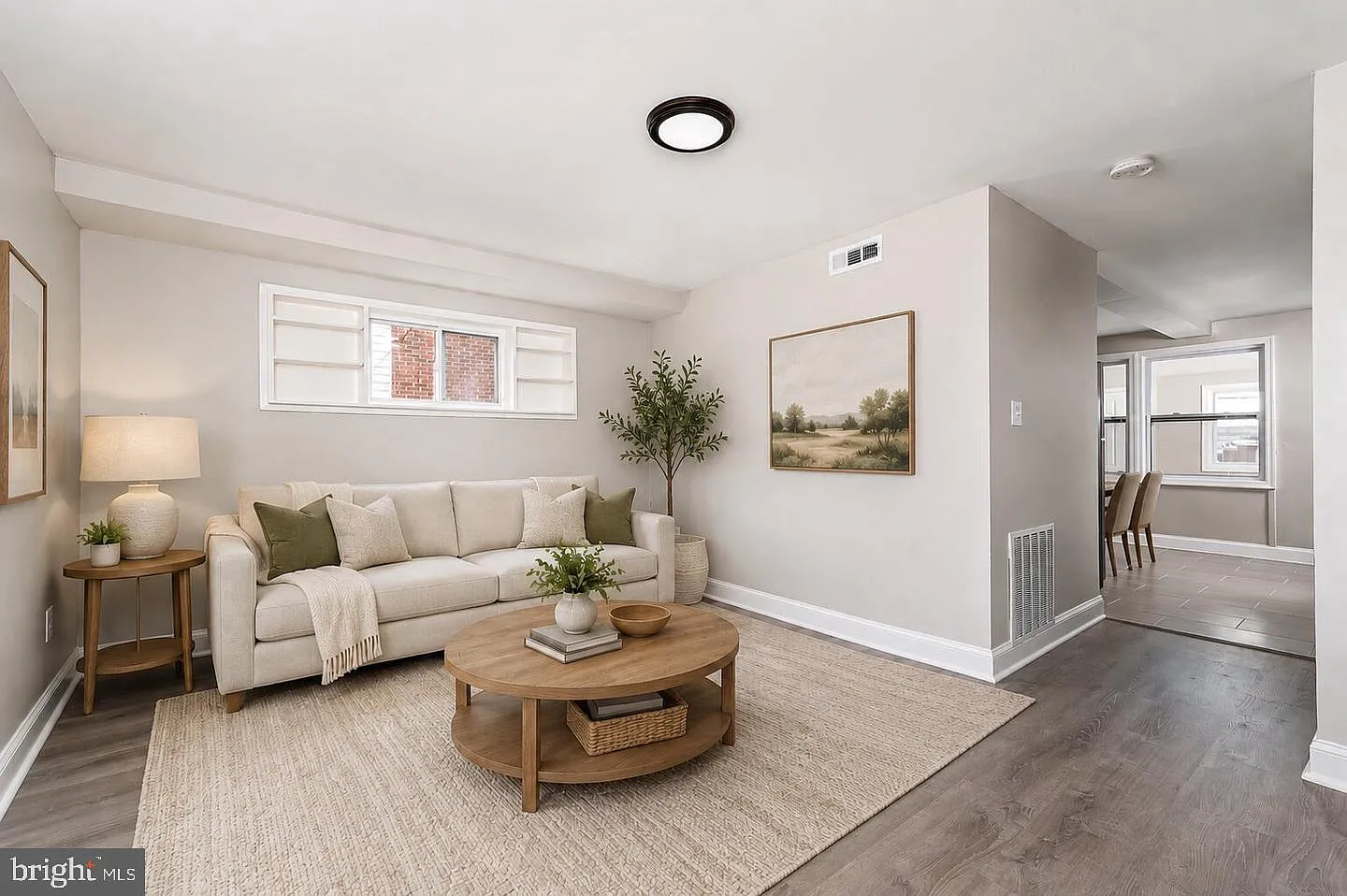 3 bed, 2.0 bath, 954 sqft, $1,700 — Photo 4