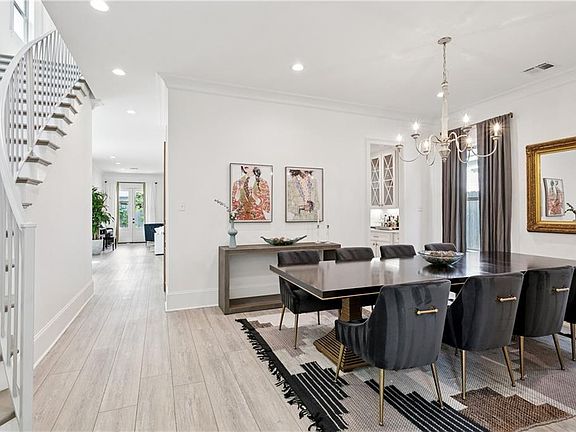 5th image of 390 Aris Ave