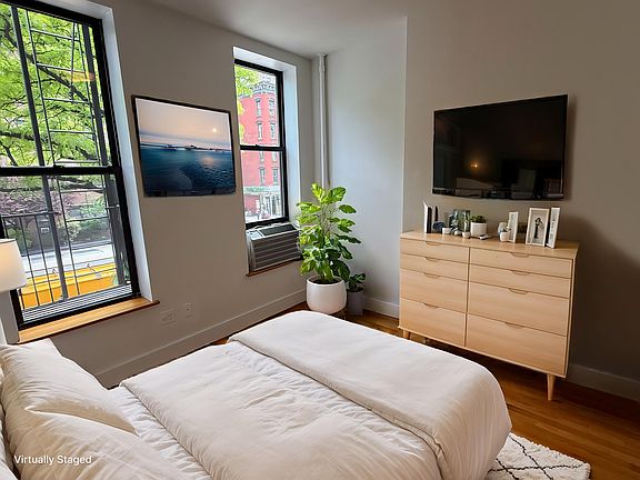 2nd image of 639 10th Ave APT 2A