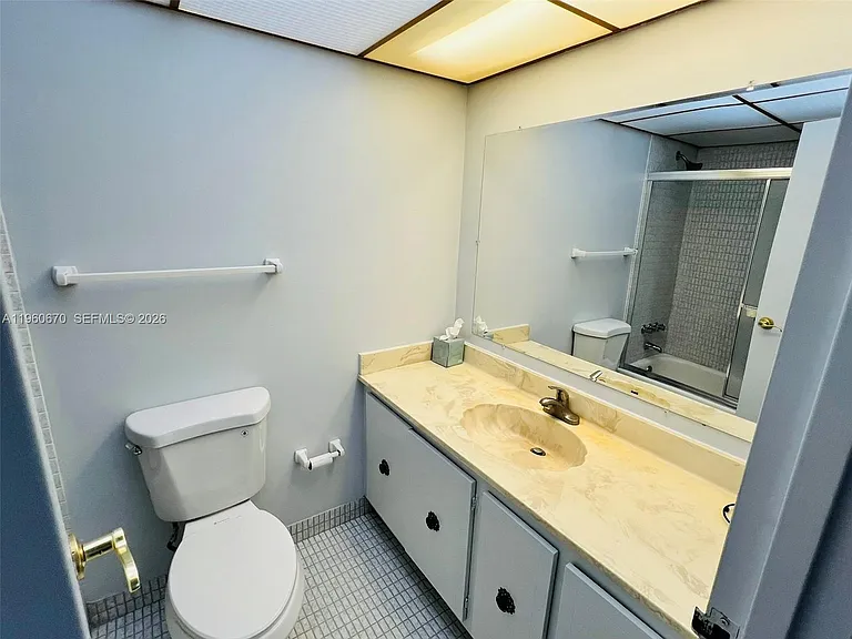 200 172nd St #416 — Photo 6