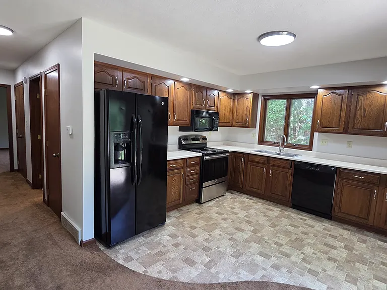 3992 Villa Dr — Photo 6