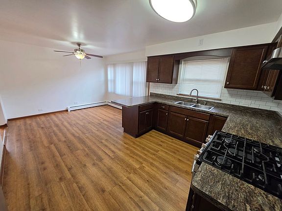 4th image of 2844 N Auxplaines St #2
