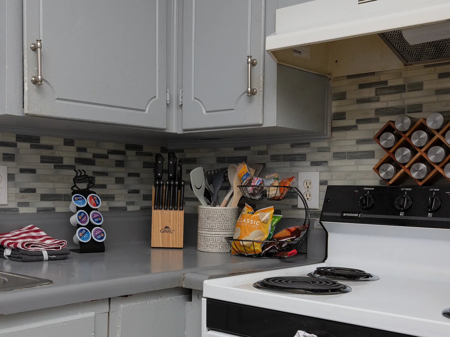 2 bed, 1000 sqft, $2,700 — Photo 4