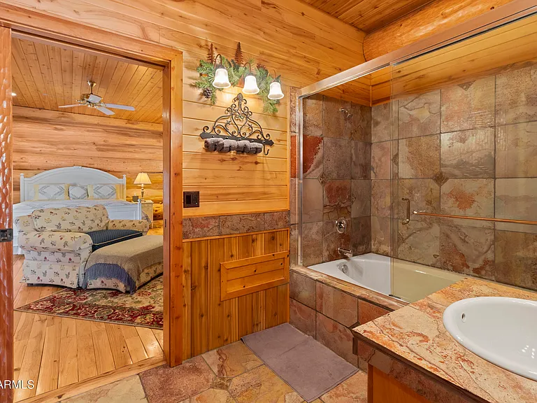 1613 Black Canyon Rd — Photo 21