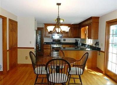 5th image of 444 Stony Hill Rd