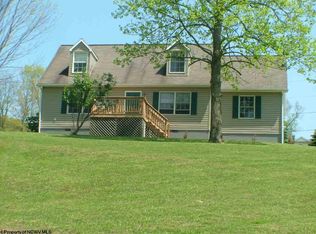 108 Manning Dr, Fairmont, WV 26554