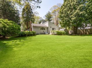 7 Sammys Beach Rd, East Hampton, NY 11937