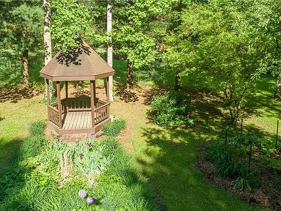 4th image of 6534 Lake Forest Dr