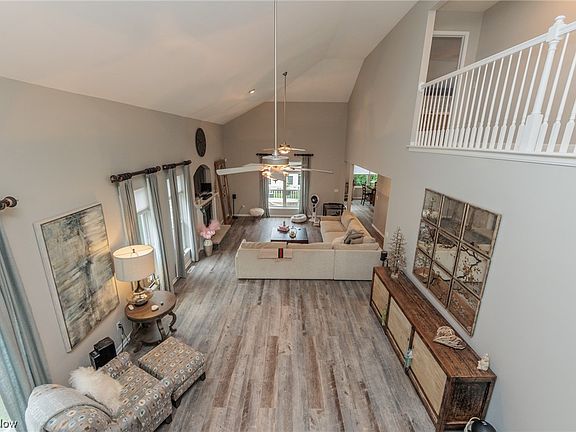4th image of 9378 Scottsdale Dr