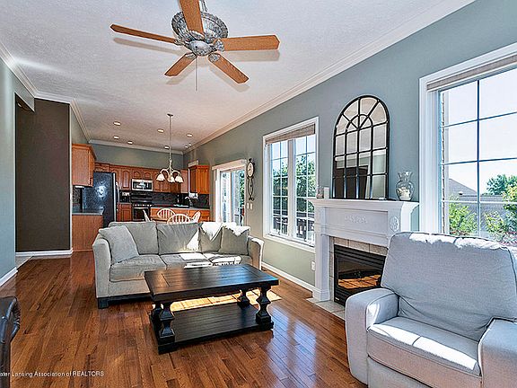 5th image of 16683 E Broadview Dr