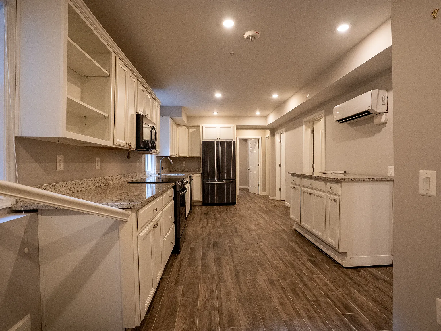 3 bed, $3,300 — Photo 2