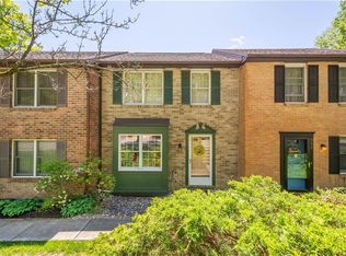 955 Twin Leaf Ct, Bethel Park, PA 15102