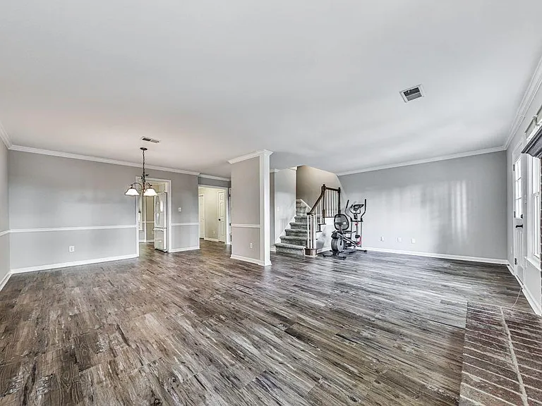 1365 Old Virginia Ct SE — Photo 7