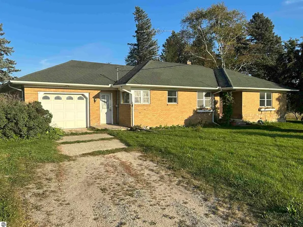 13166 60th Ave, Evart, MI 49631
