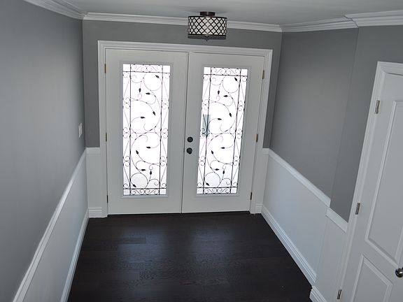 2nd image of 49 Seneca Ave