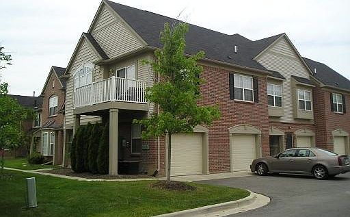 2nd image of 3866 Radcliff Dr #122