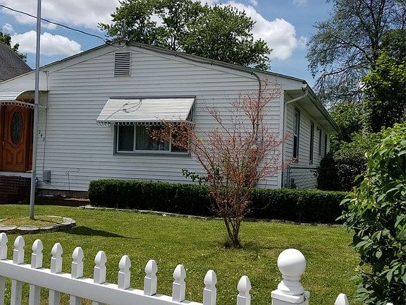 2nd image of 243 Oakwood Ave