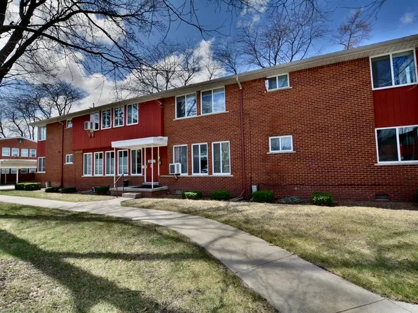 2431 Damman Dr APT 204, Midland, MI 48640