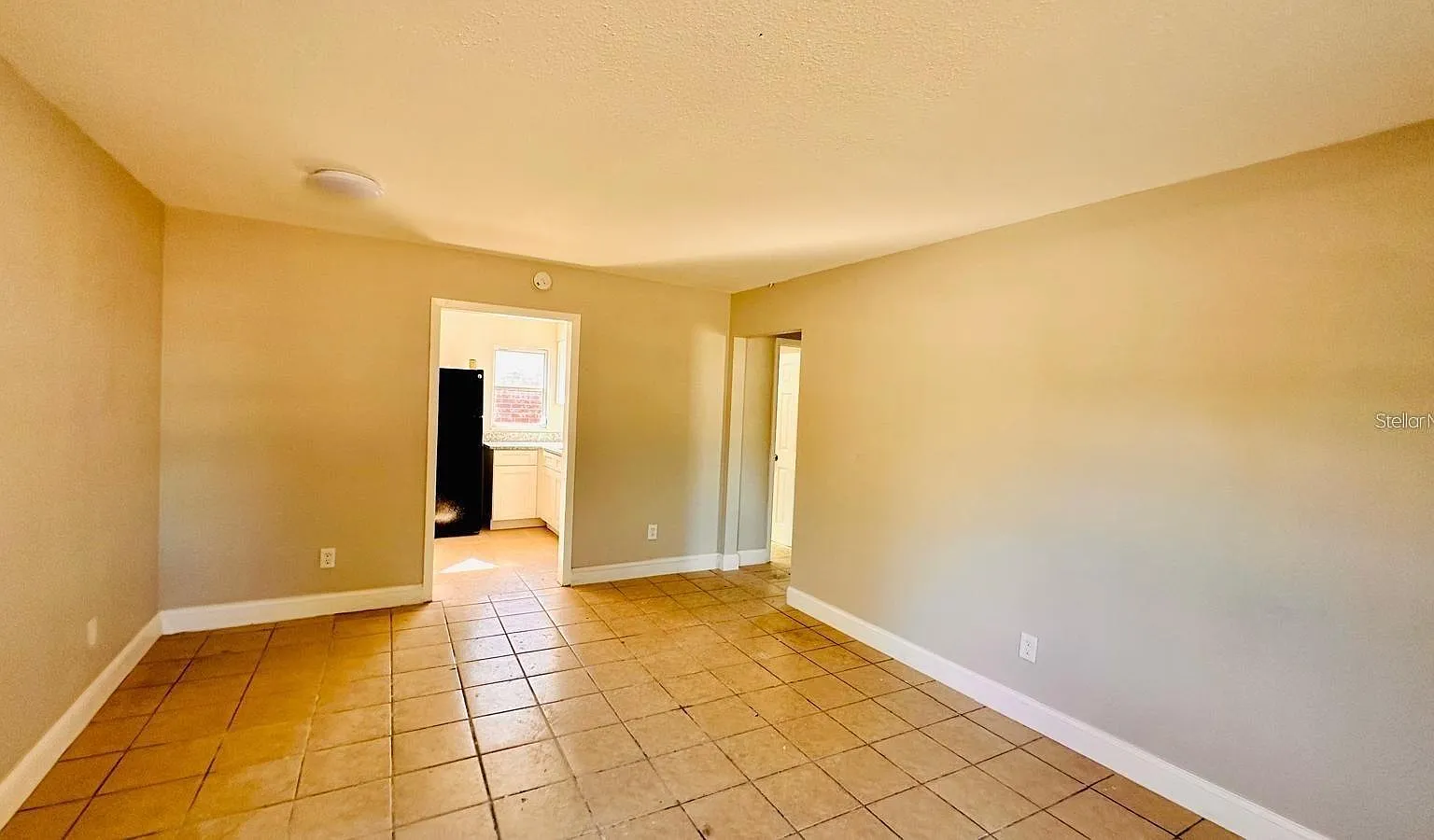 2 bed, 1.0 bath, 1259 sqft, $975 — Photo 4