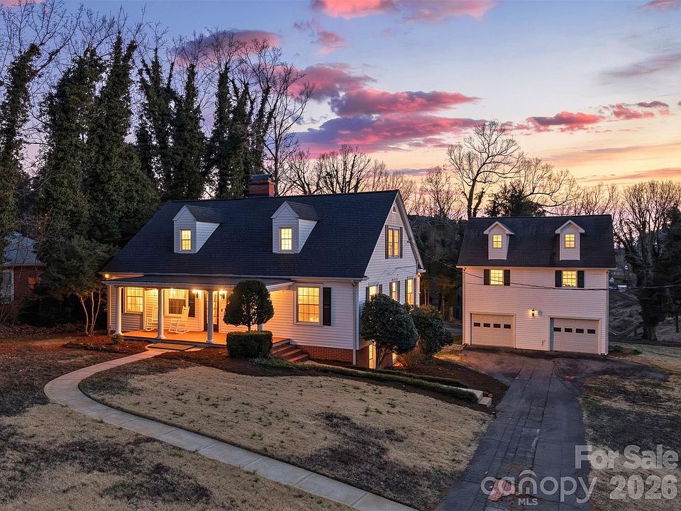 1st image of 7 Forest Ave