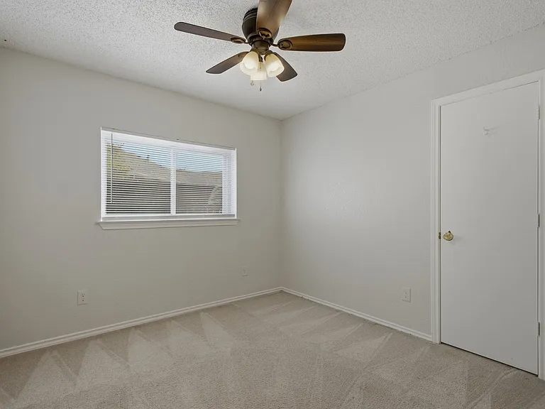 5005 Frontier Ln — Photo 29