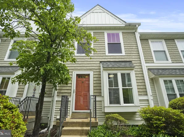 3823 9th Rd S, Arlington, VA 22204