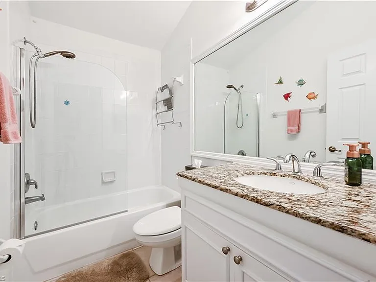 6453 Autumn Woods Blvd — Photo 27