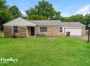 3256 Highwoods Dr W, Indianapolis, IN 46222