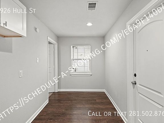 5th image of 4926 Hull St