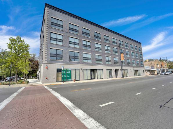 4350 W Lawrence Ave #408