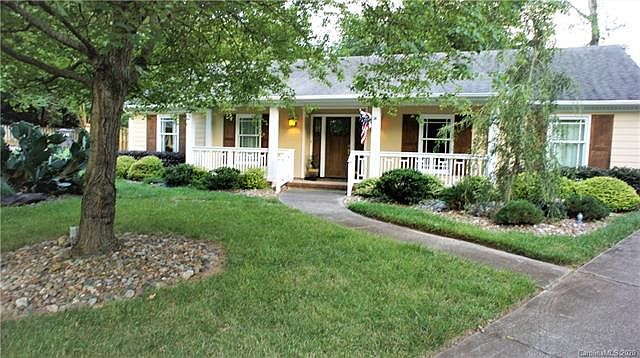 1st image of 1527 Longbrook Dr