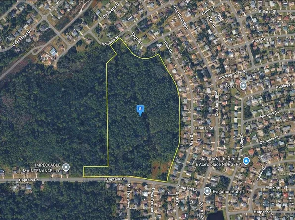 2700 Captain Dr, Deltona, FL 32738