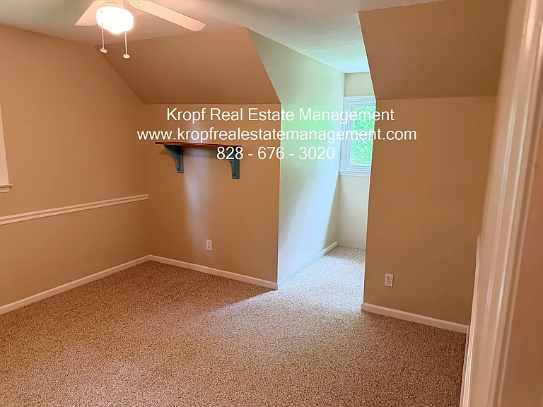 148 Sequoyah Hills Dr — Photo 15