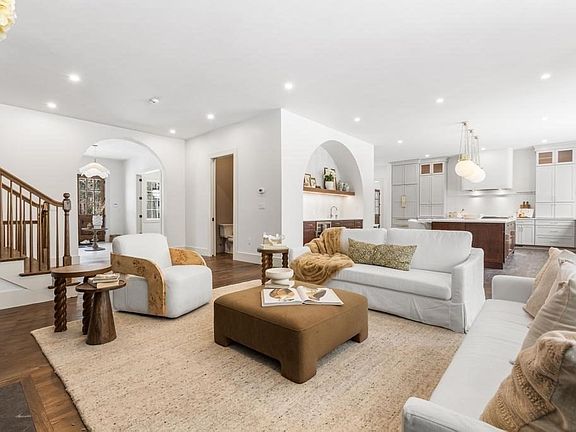 2nd image of 31 Porter Rd