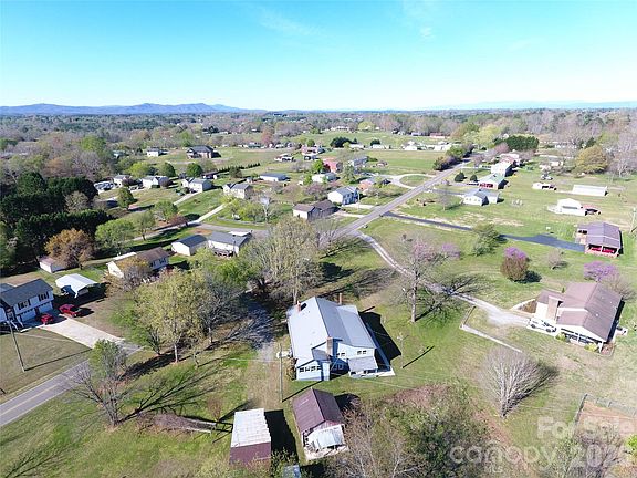 3rd image of 4543 Horseshoe Bend Rd