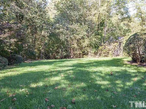 3rd image of 69 Crystal Oaks Ct