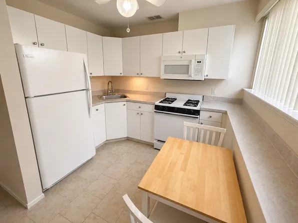 109 Hecker St #2, Staten Island, NY 10307