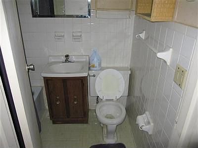 5th image of 3833 Longridge Dr