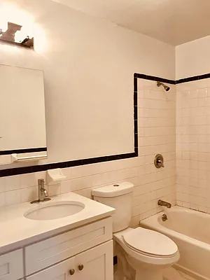 Rented by Voro NYC | media 32