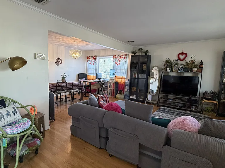 7780 Langdale St — Photo 4