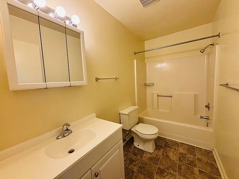 208 Pheasant Run Dr — Photo 13