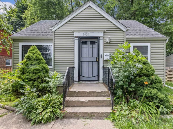 1426 Ashland Ave, Rockford, IL 61101