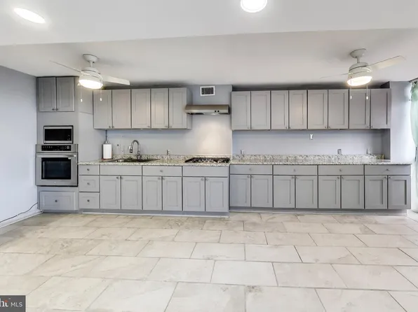 1836 Metzerott Rd APT 1826, Hyattsville, MD 20783