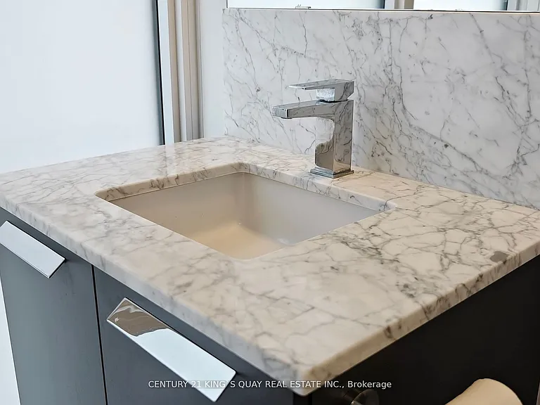 28 Wellesley St E #1501 — Photo 24